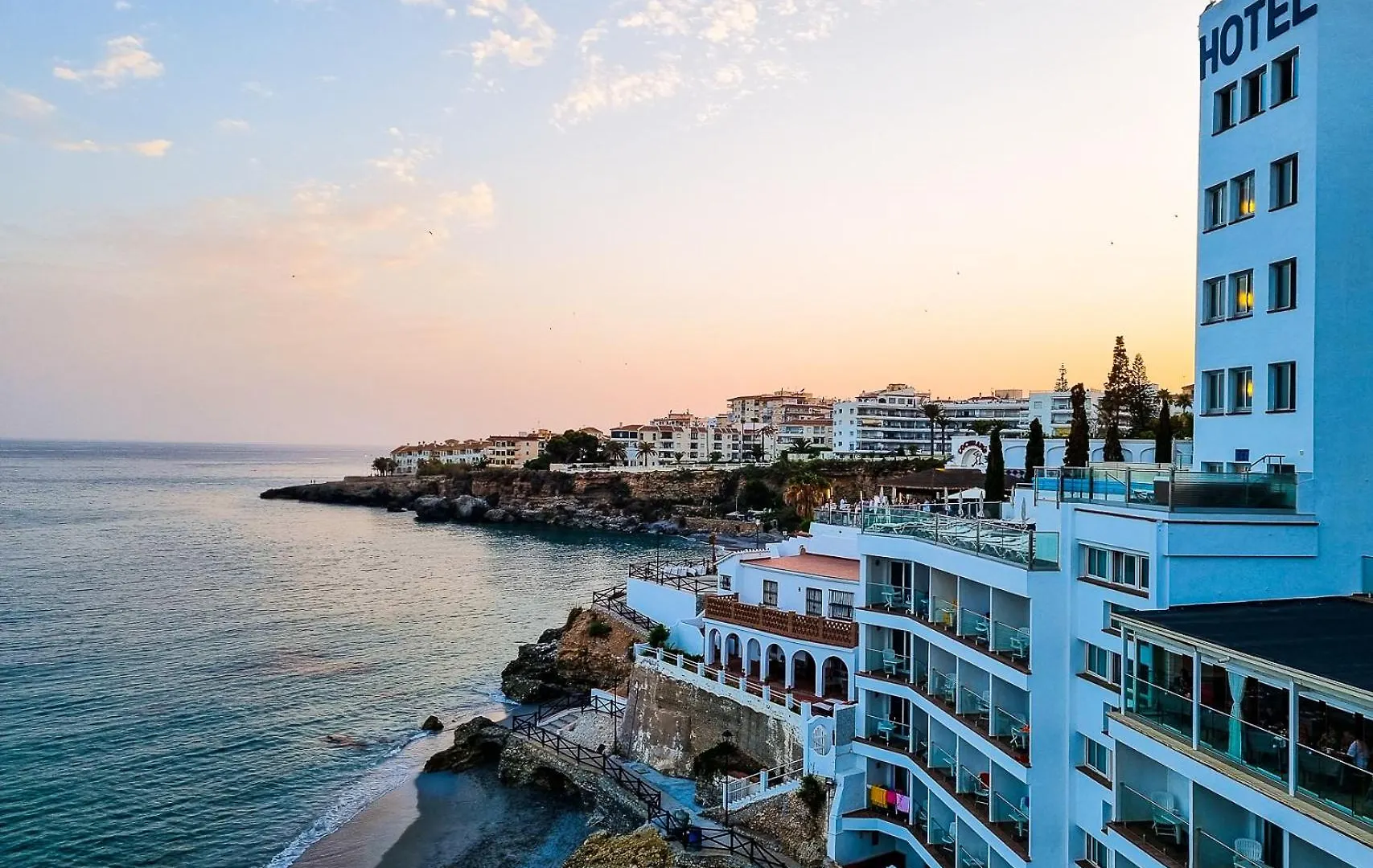 Apartment Penthouse With Rooftop Terrace In Torrecilla Nerja