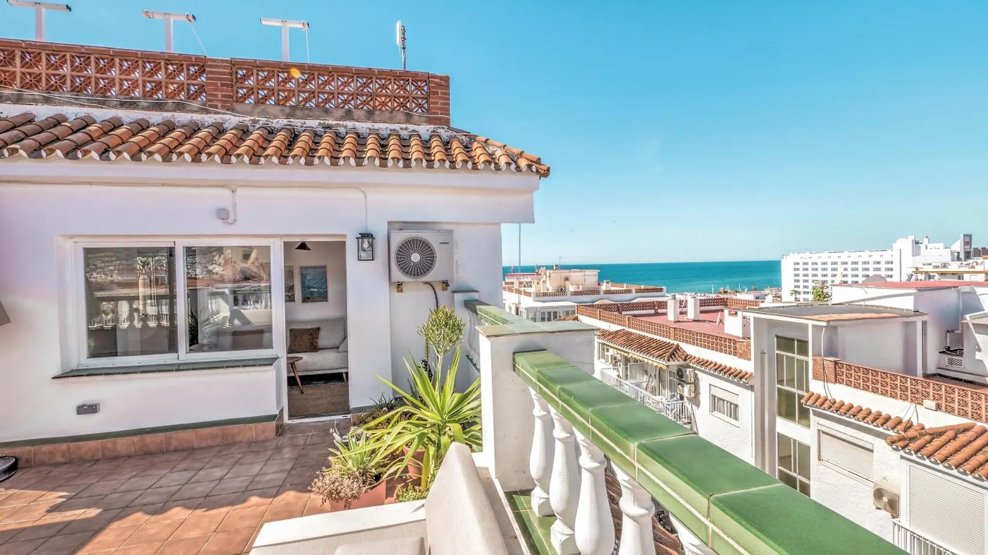 Apartment Penthouse With Rooftop Terrace In Torrecilla Nerja